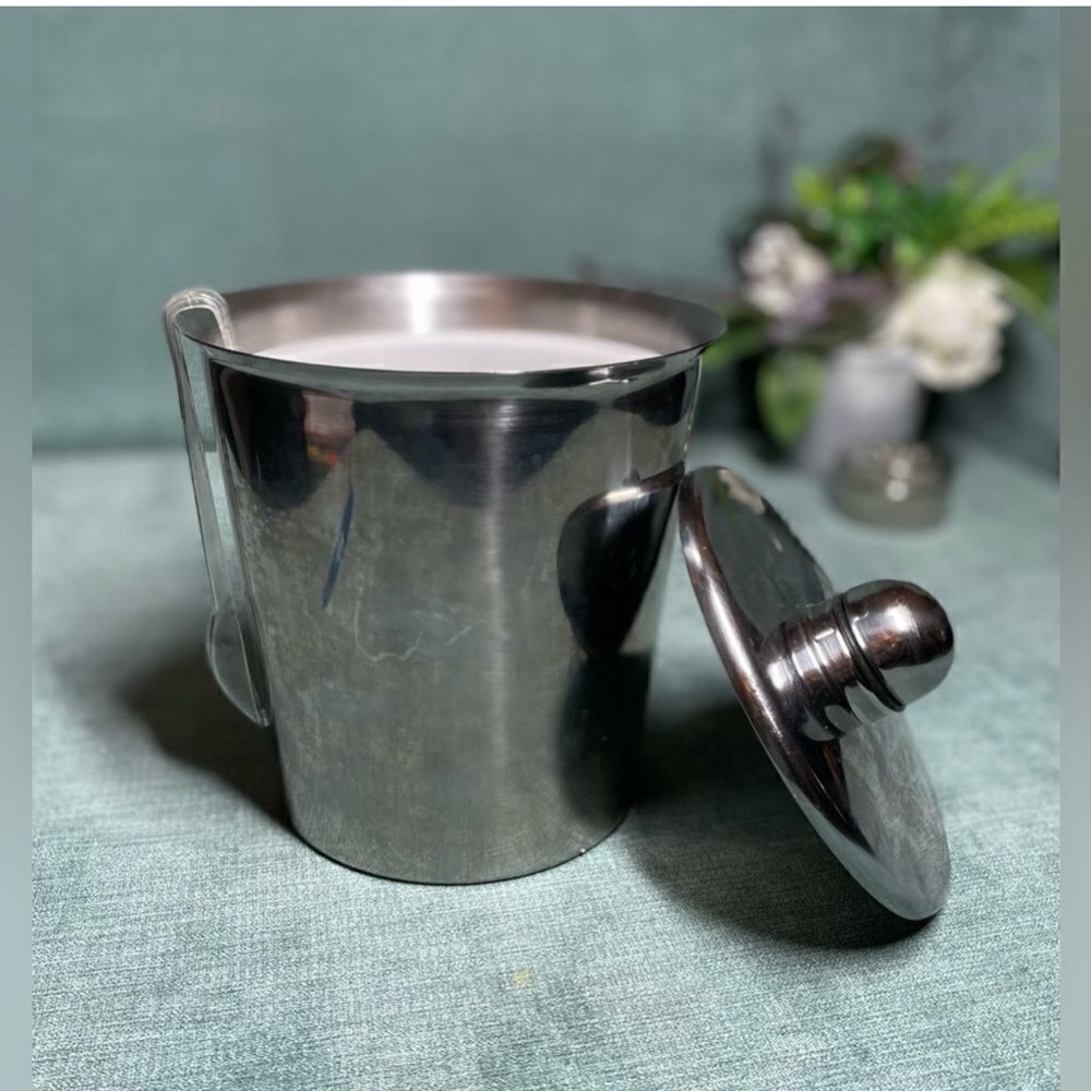 Silver Bar Accessory Set with Reflective Finish